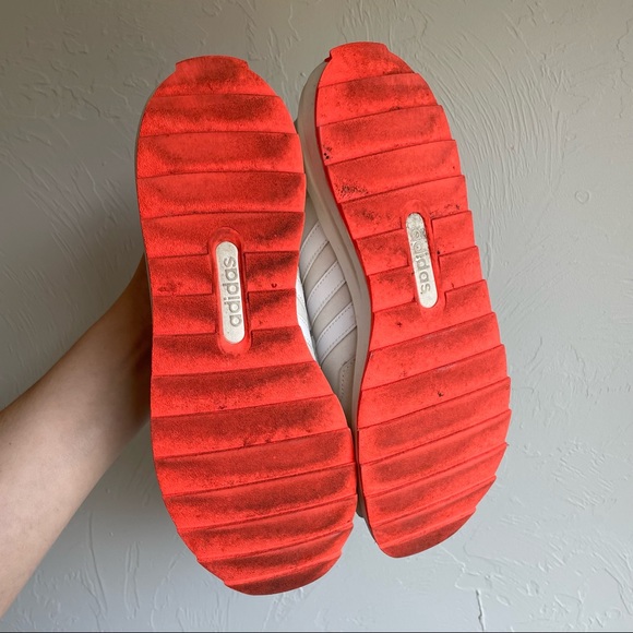 adidas running shoes - Picture 2 of 4